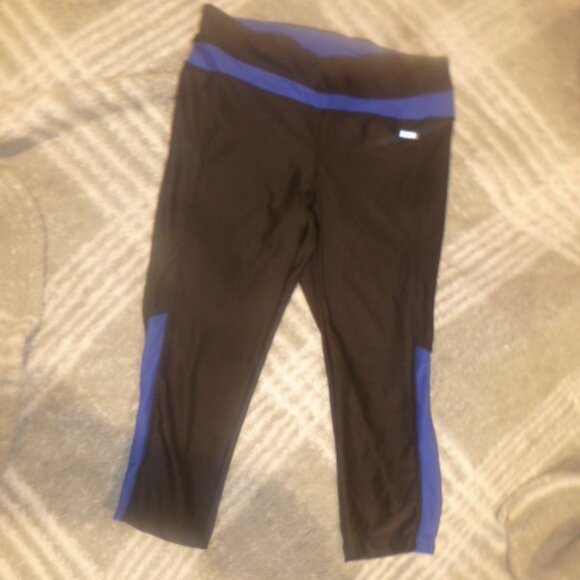 Cascade Sport Performance Leggings Capri Speed Dri - Picture 1 of 9